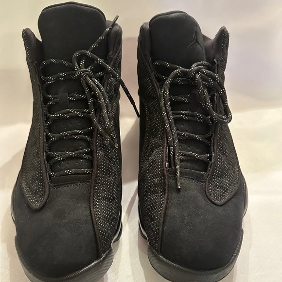 Air Jordan 13 Retro (aka Black cat)  - Size 10-1/2 - Picture 1 of 9